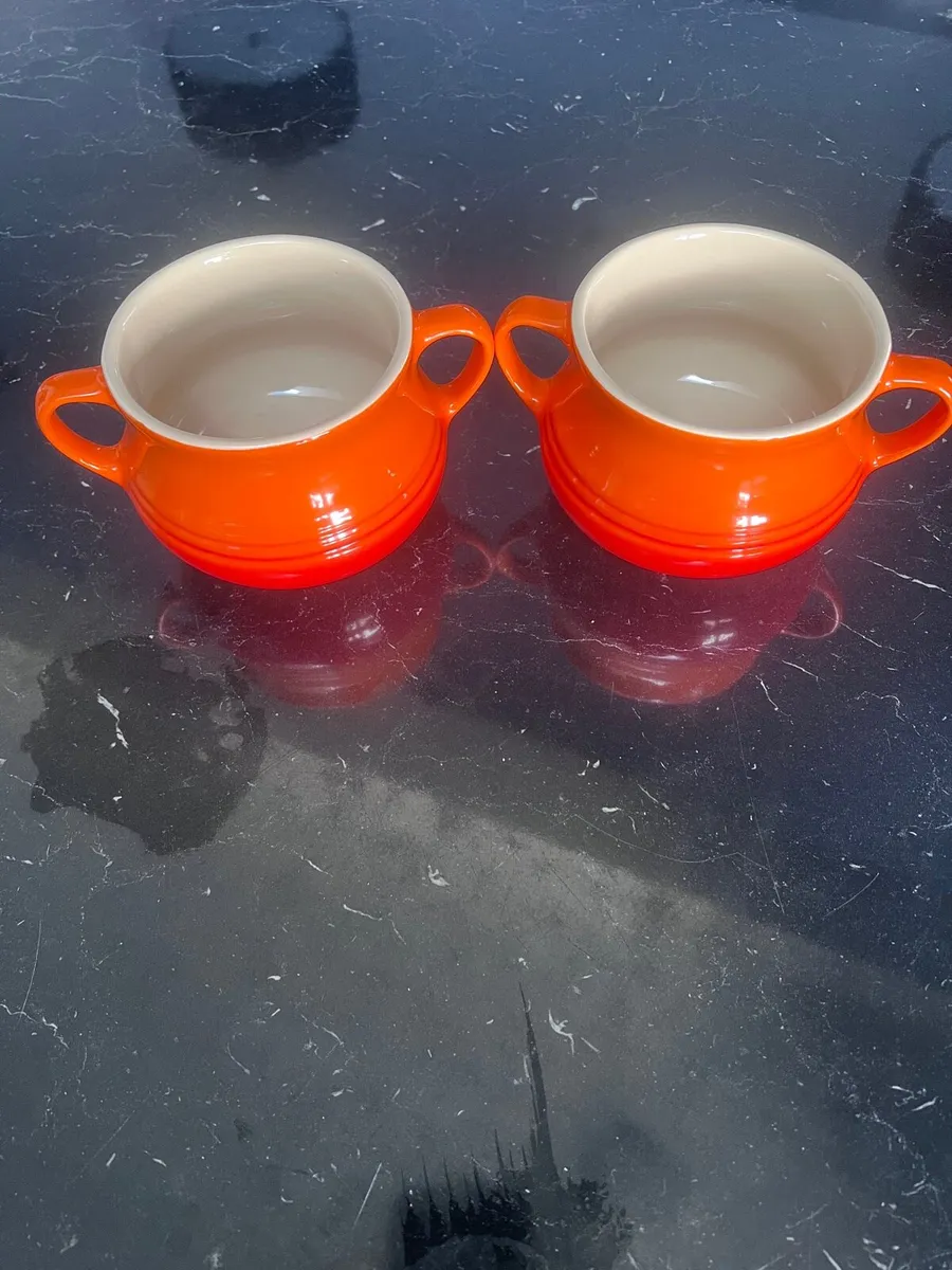Le Creuset Bean Pot X 2. - Image 1
