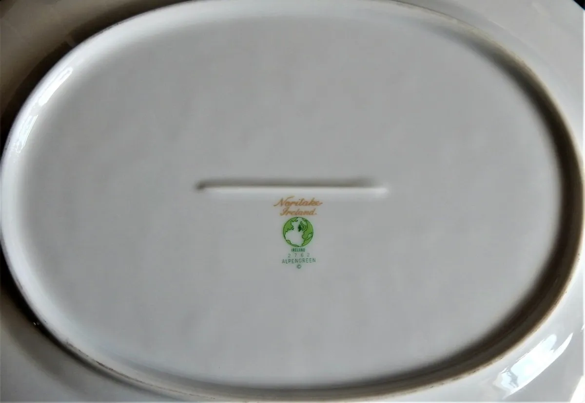 Selection of Noritake Ireland Serving Pieces - Image 4