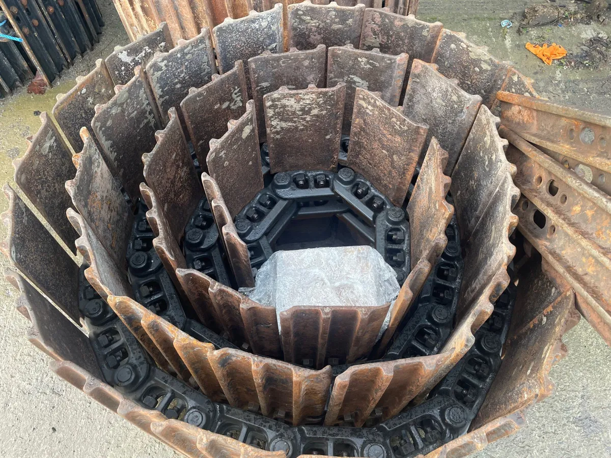 Komatsu PC130 PC138 43 Link Chain Set - Image 2