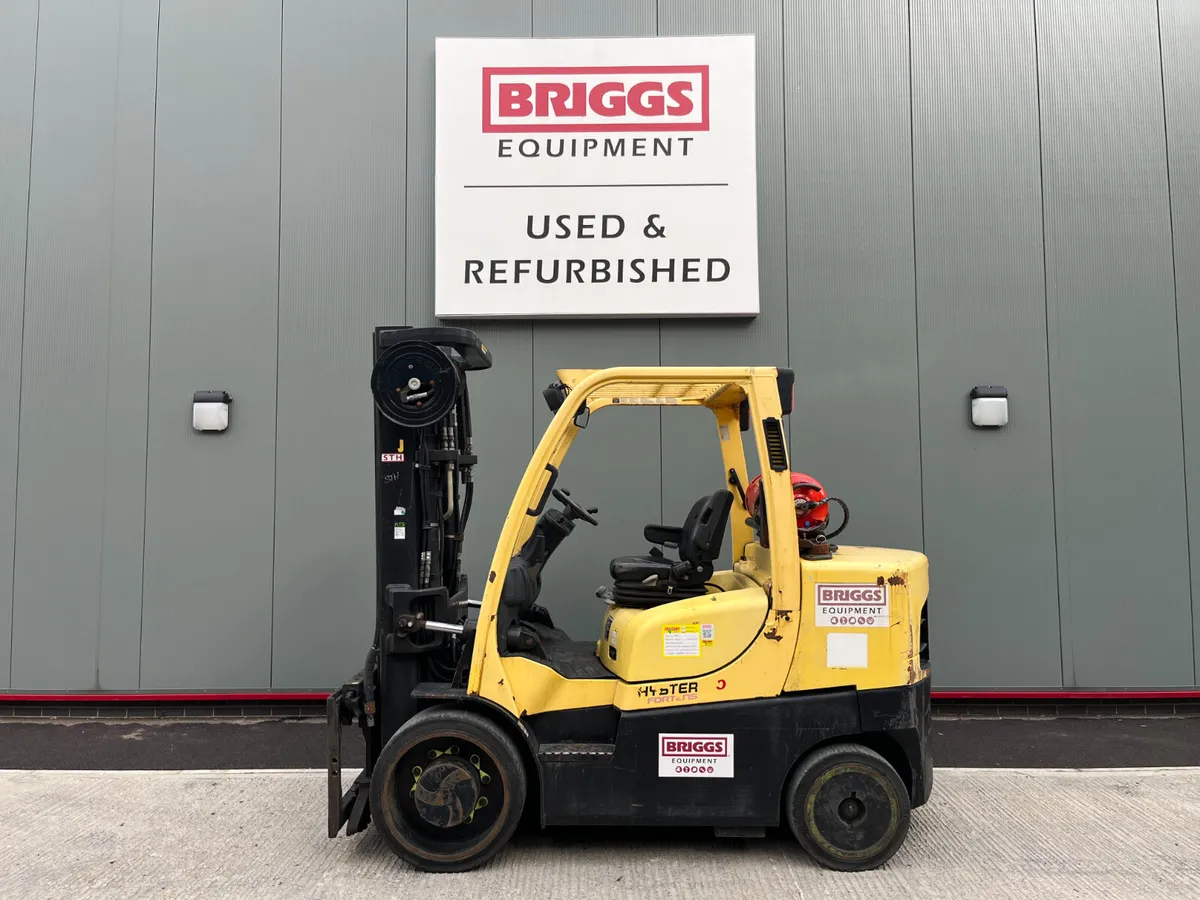 [1] 2016 Hyster S7.0FT Forklift (REF: 607950) - Image 1