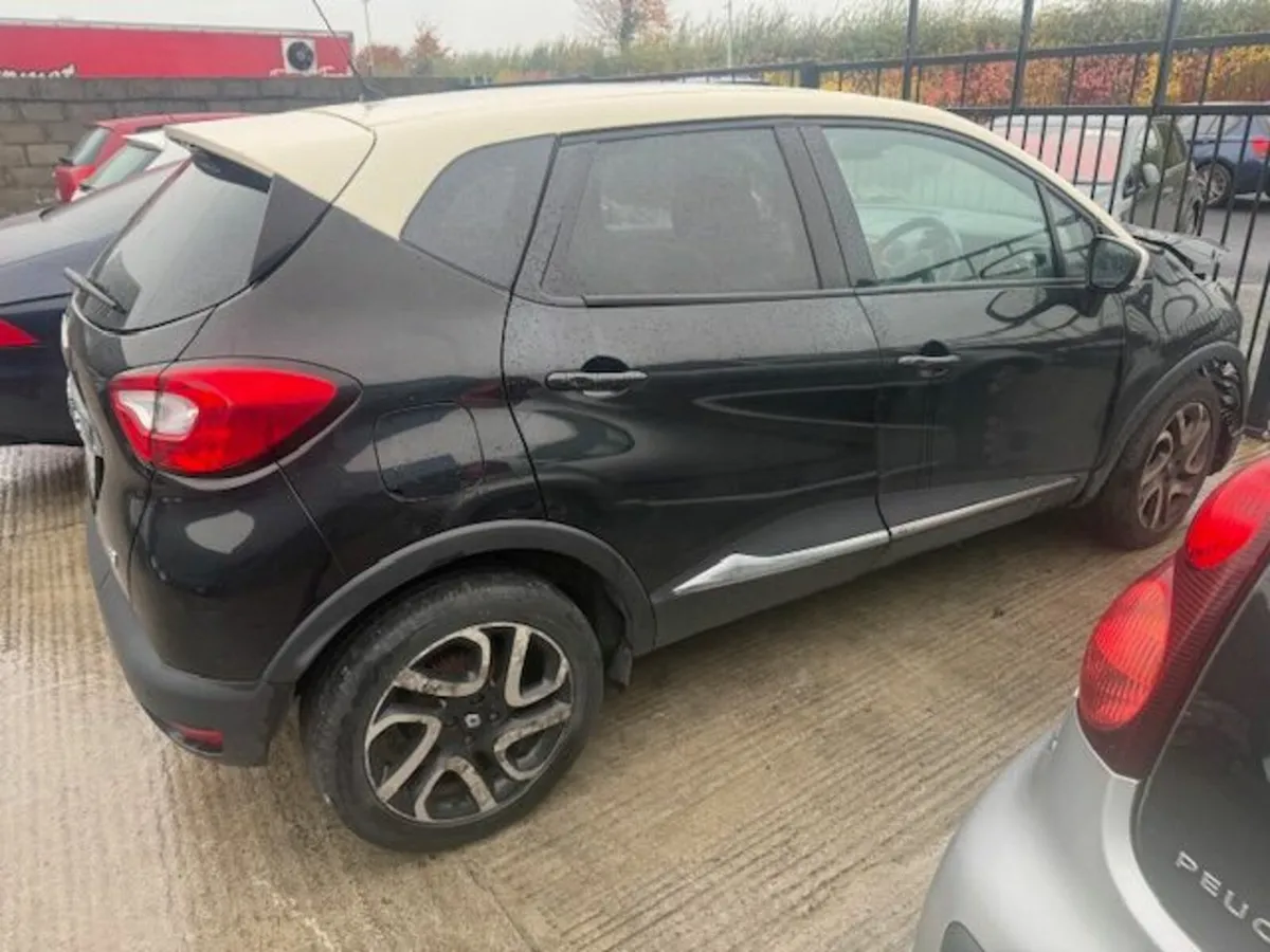 2017 RENAULT CAPTUR - Image 4