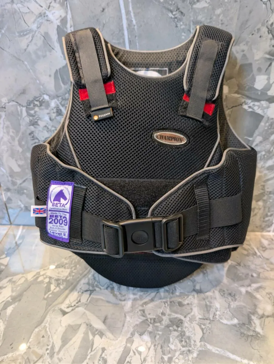 Champion jnr plus jockey helmet & back protector - Image 1