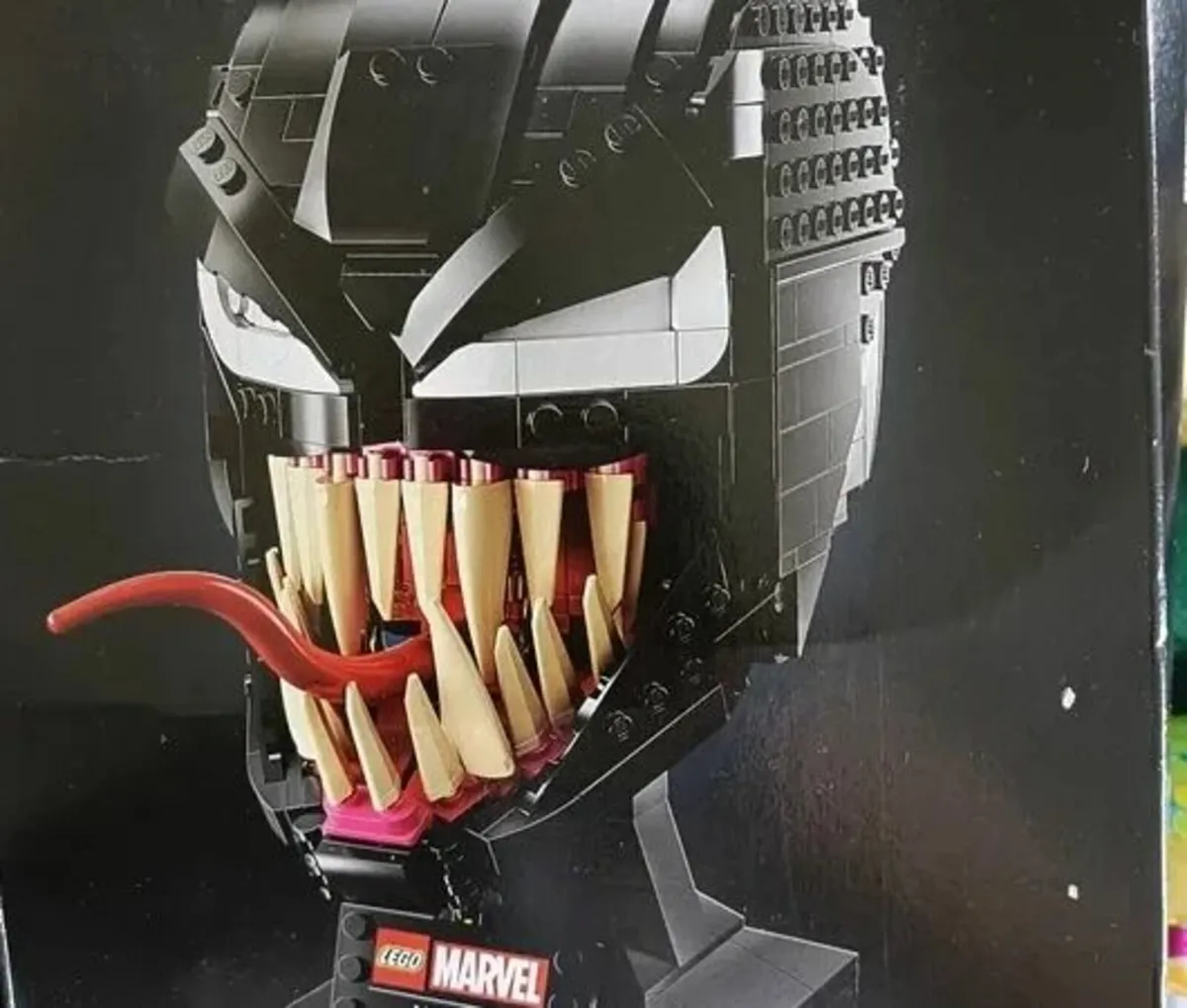 Venom Lego set 76187 - Image 1