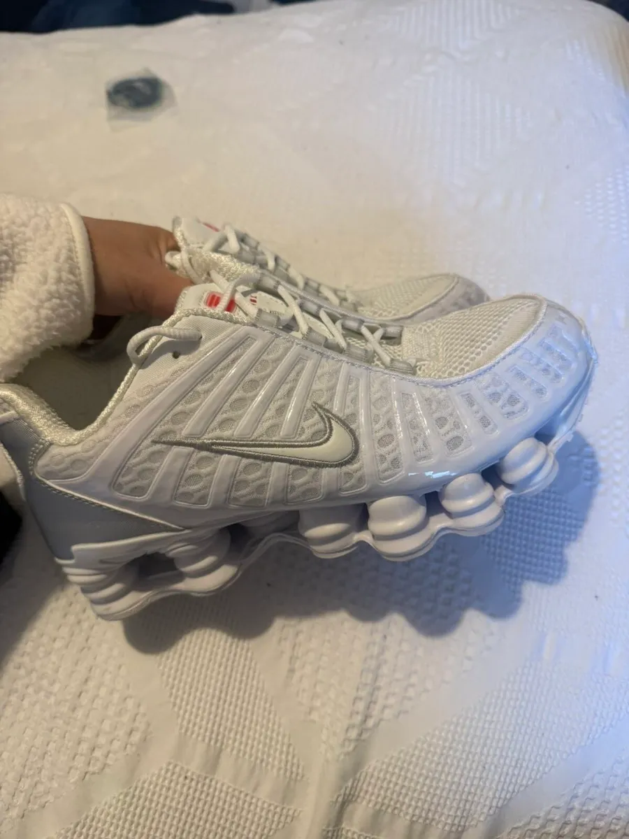New Nike shox - Image 1