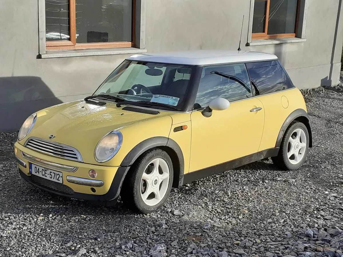 Mini Cooper 2004 - Image 1