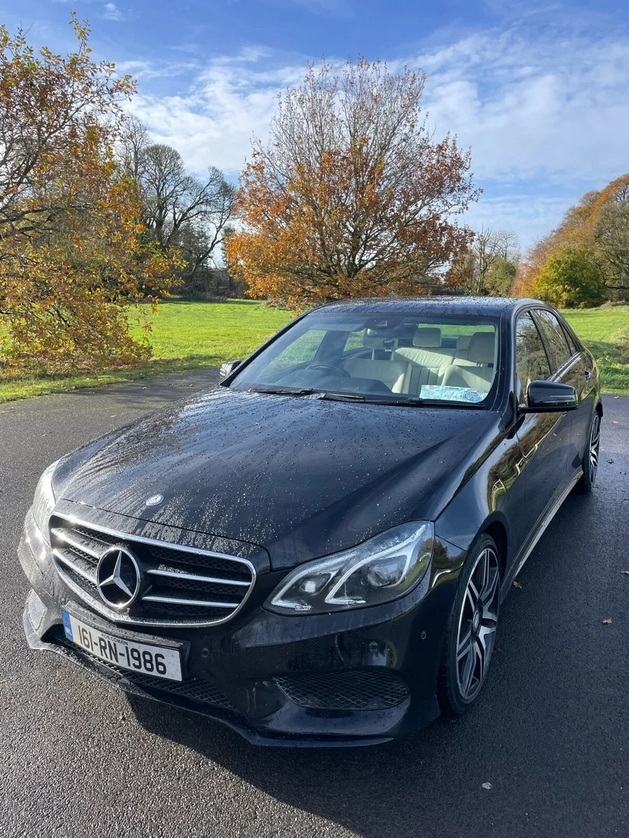 Mercedes-Benz E220 Nightline - Image 3