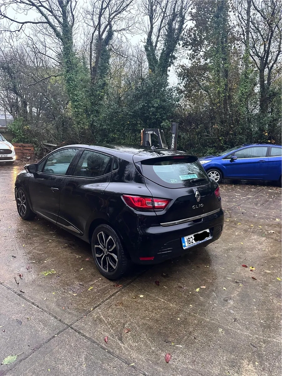 2018 Renault Clio (Light Front Damage) - Image 4