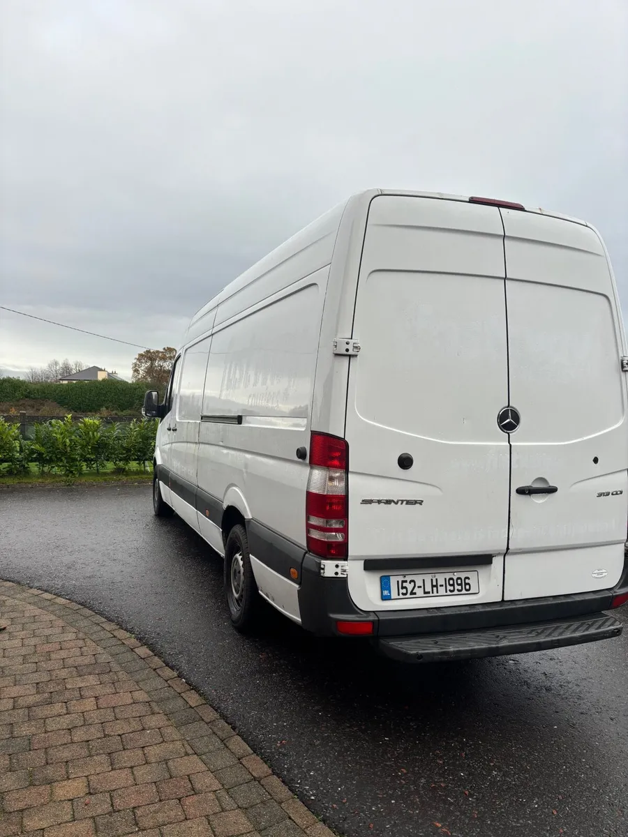 Mercedes-Benz Sprinter 2015 - Image 1