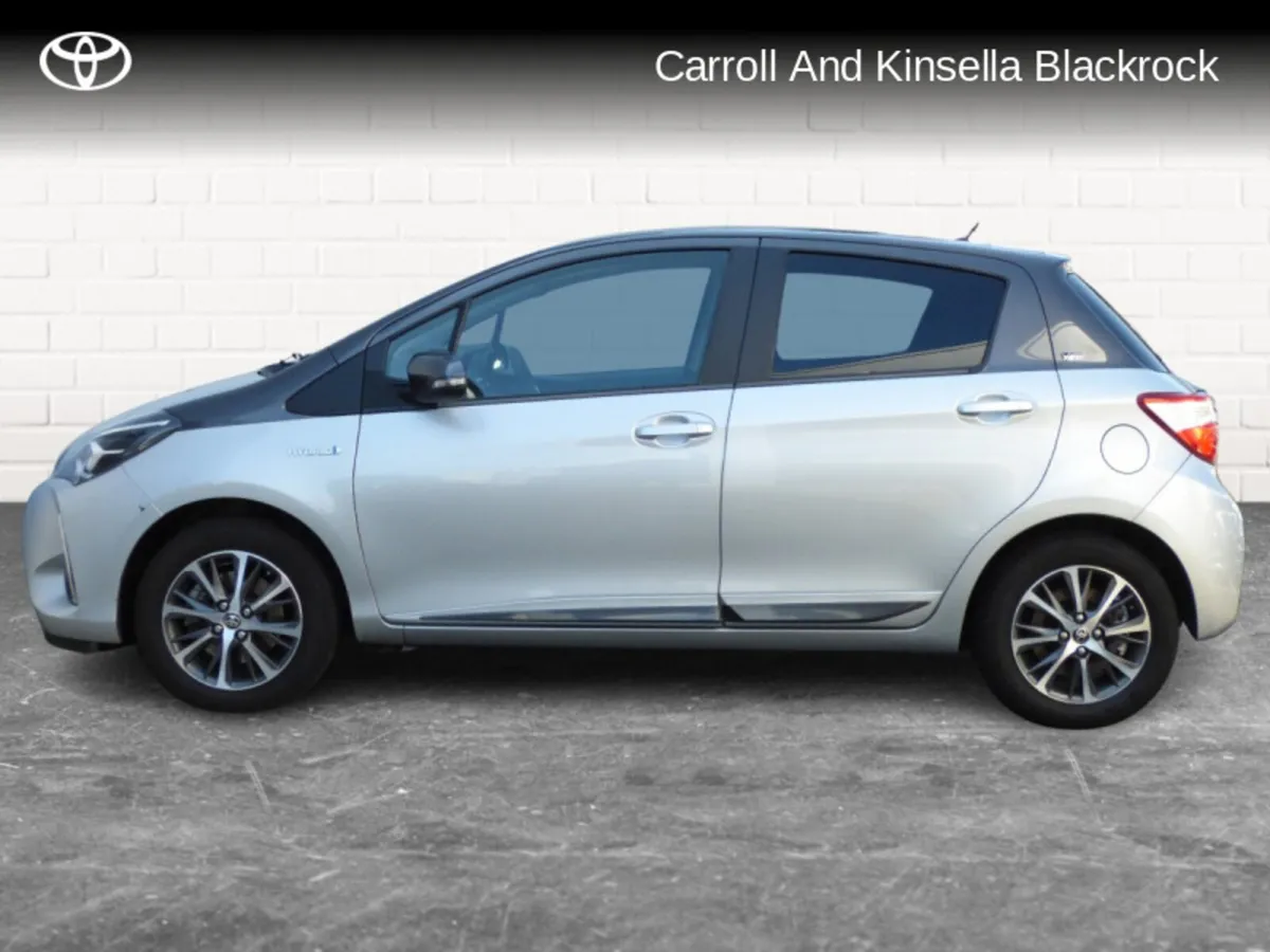 Toyota Yaris Hybrid Y20 - Image 3