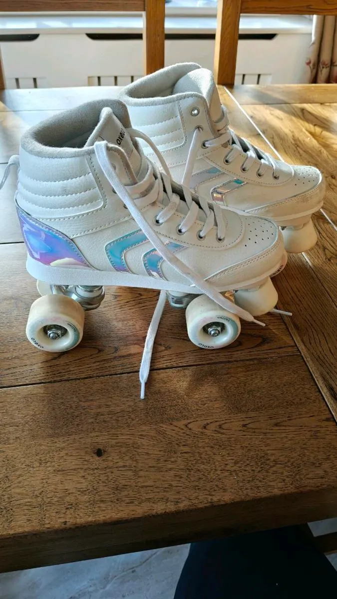 Girls Roller Skates - Image 2