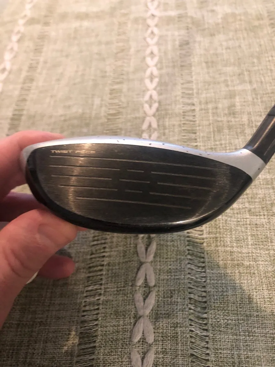 Taylor Made M6 Rocket 3 Wood ( 2 Covers ) - Image 2