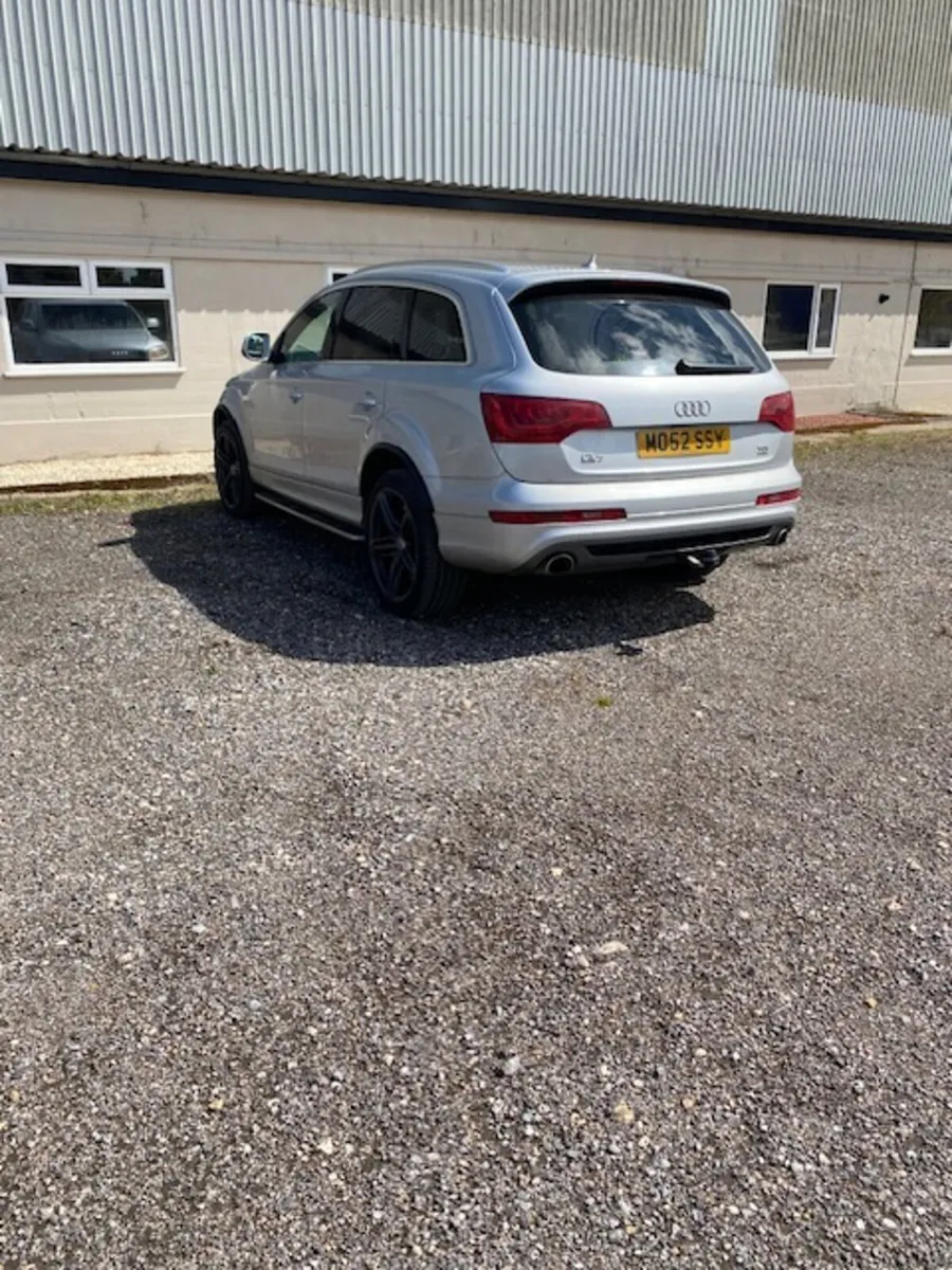 Audi Q7 - Image 4