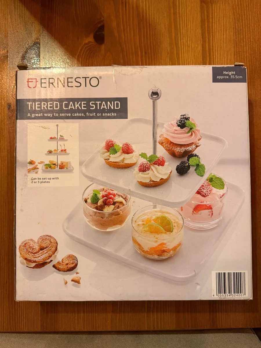 Cake stand