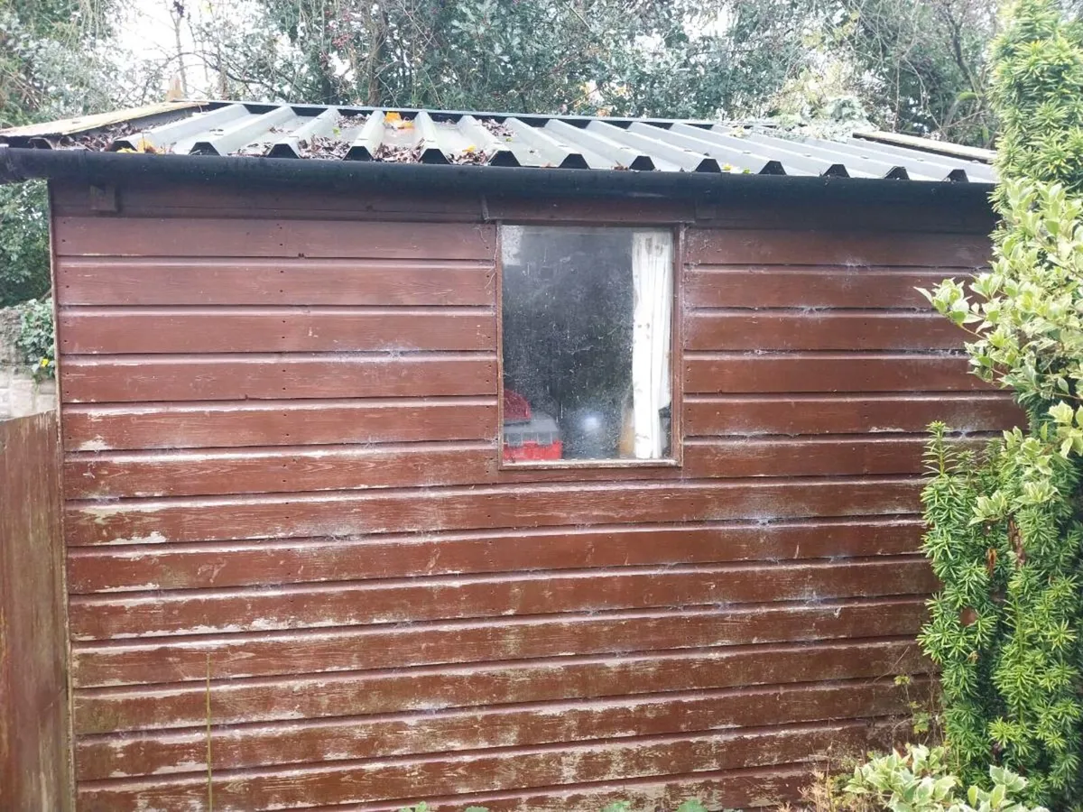 Wooden shed - Image 2