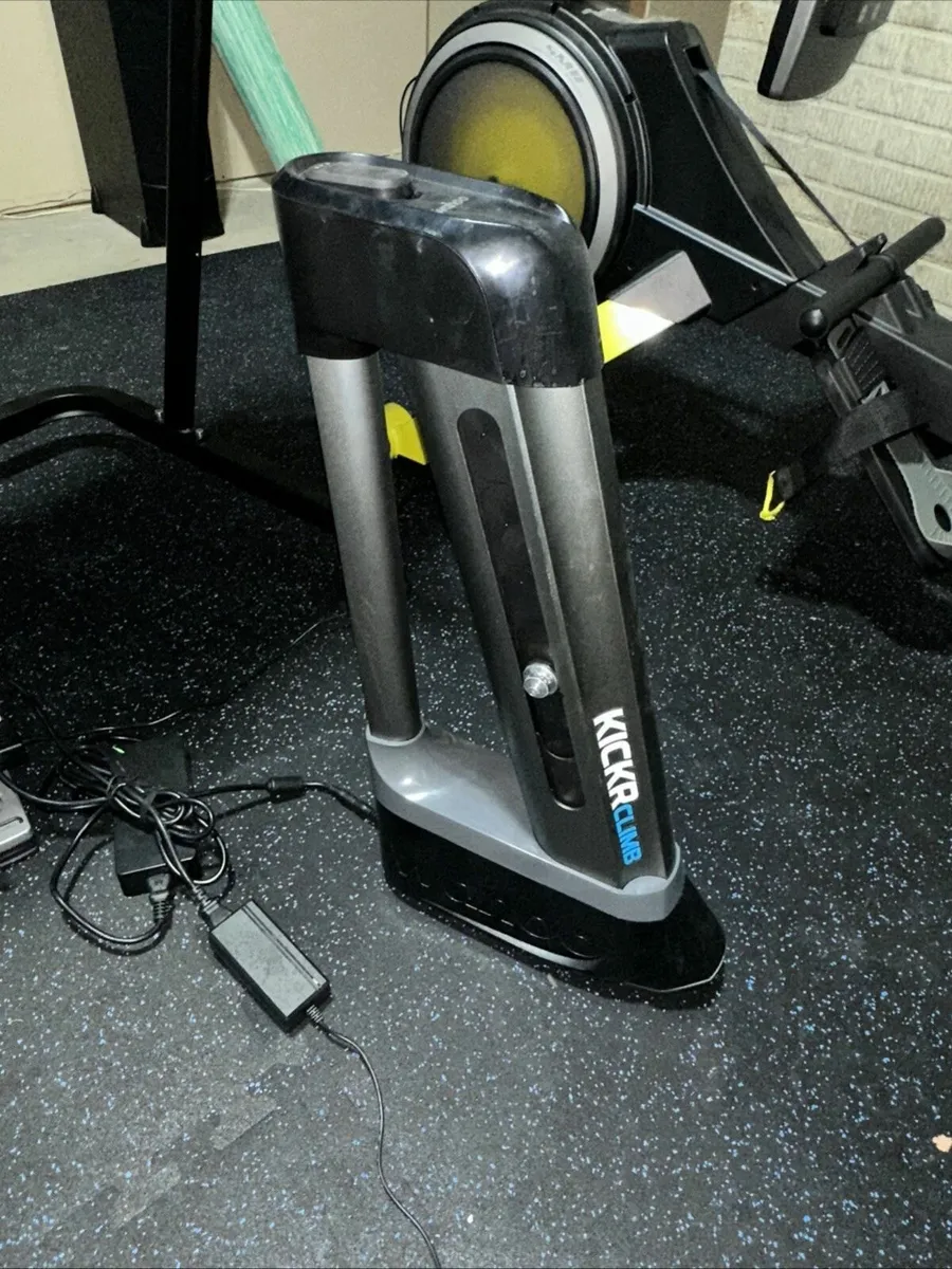 Wahoo WFBKTR5 Fitness Kickr Climb Indoor Trainer - Image 4