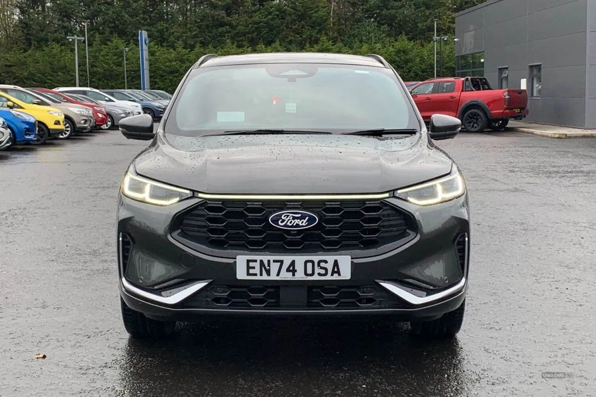Ford Kuga 2.5 Phev 14.4kwh St-line X in Magnetic - Image 4