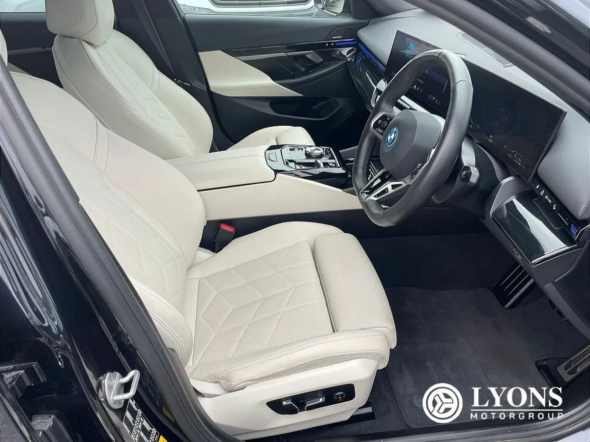 BMW 5-Series 530e M Sport Pro Saloon - Image 4