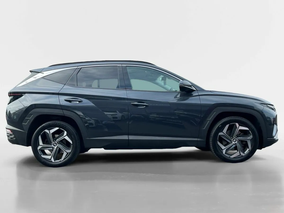 Hyundai Tucson 2WD Executive Plus HEV Auto - Image 3