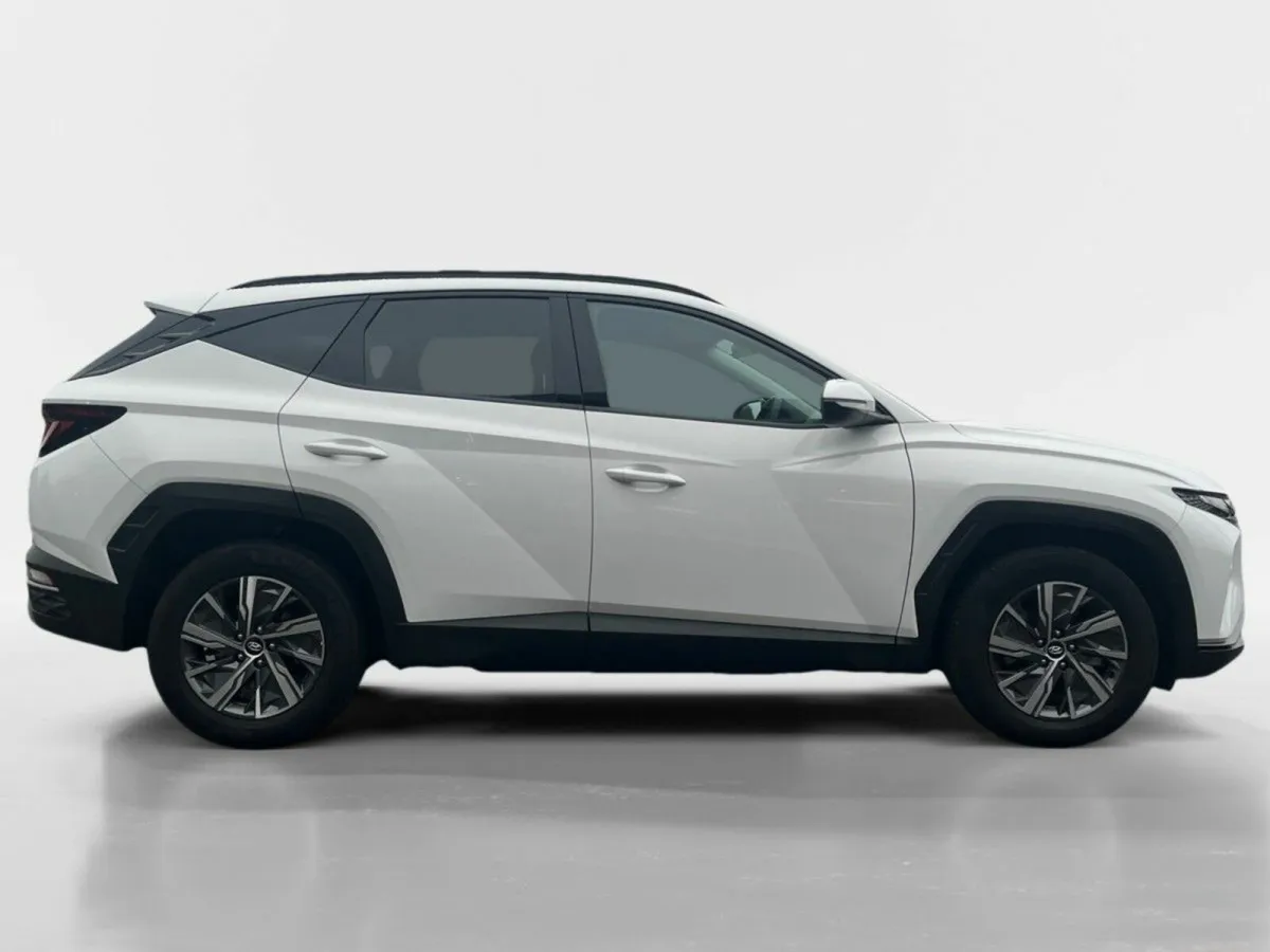 Hyundai Tucson 2WD Comfort Plus HEV Auto - Image 2