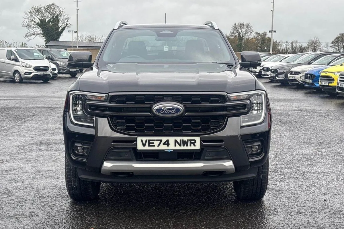 Ford Ranger 3.0 TD V6 Wildtrak Auto 4WD in Black - Image 4