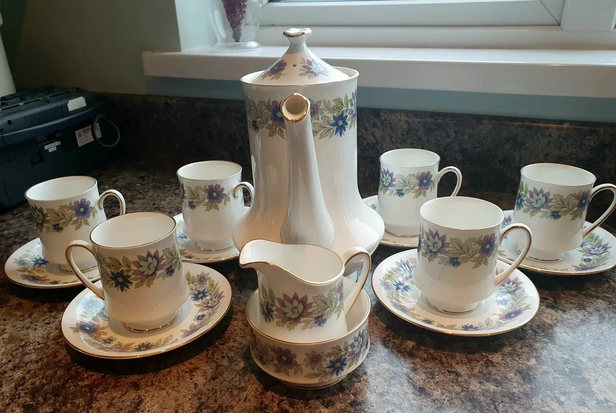 Vintage Paragon China Tea/Coffee Set - Image 3