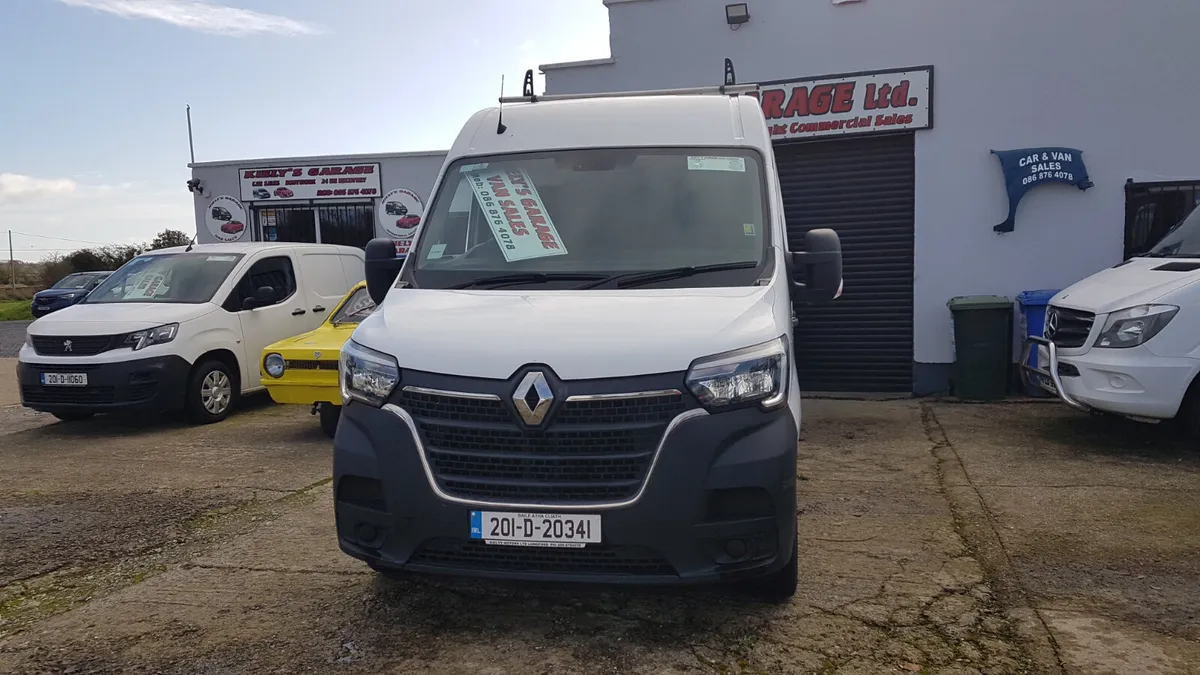 Renault Master 201D LWB 130KM AS NEW VAT INVOICE - Image 2