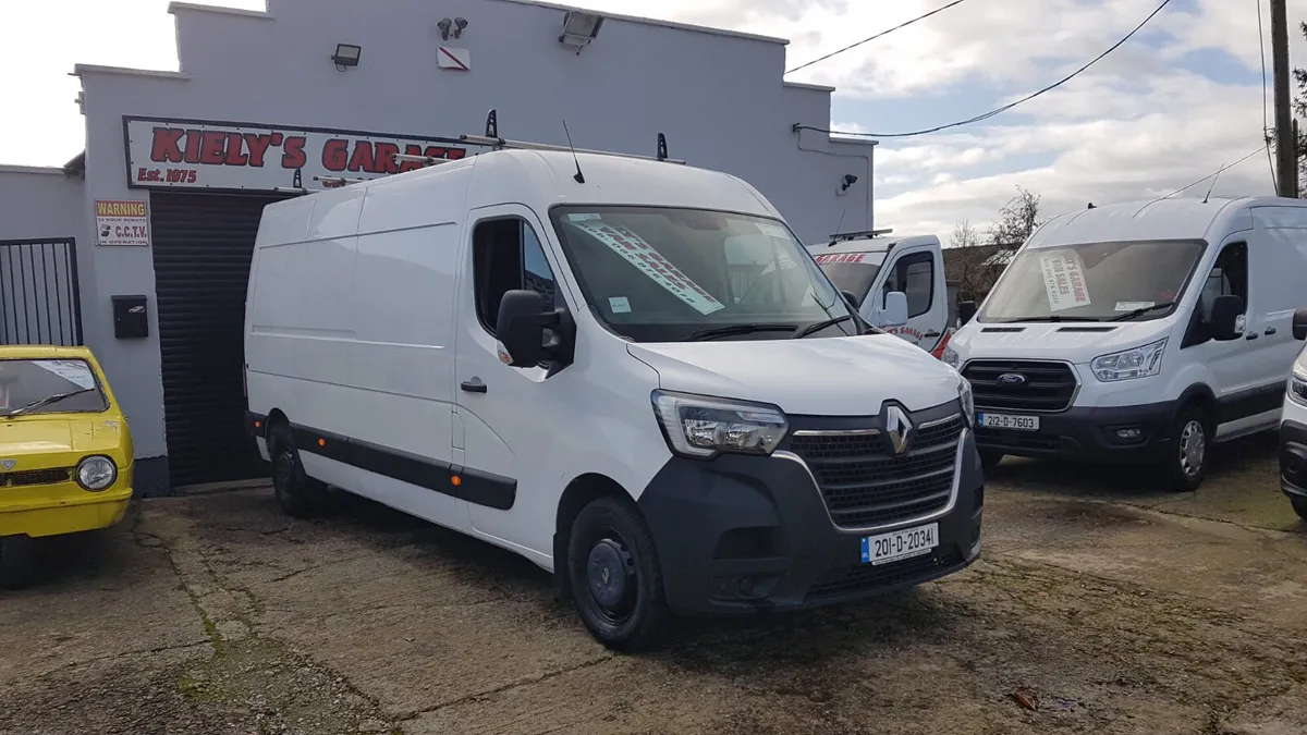 Renault Master 201D LWB 130KM AS NEW VAT INVOICE - Image 1