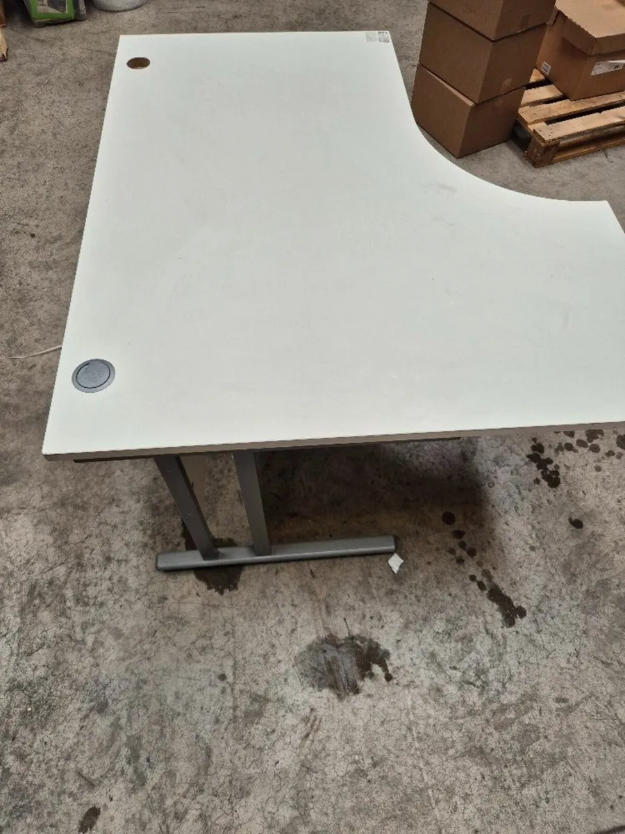 office desk - Image 2