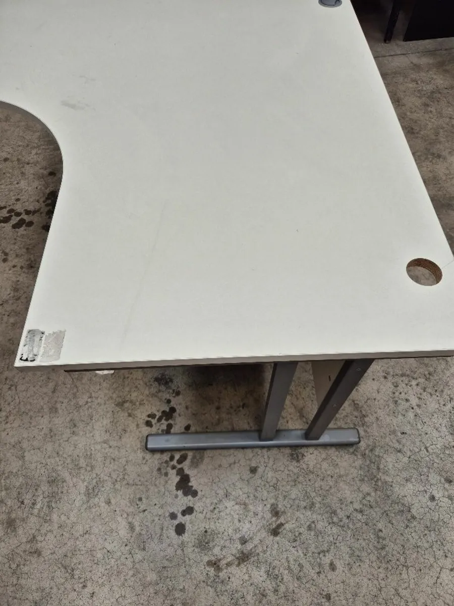 office desk - Image 3