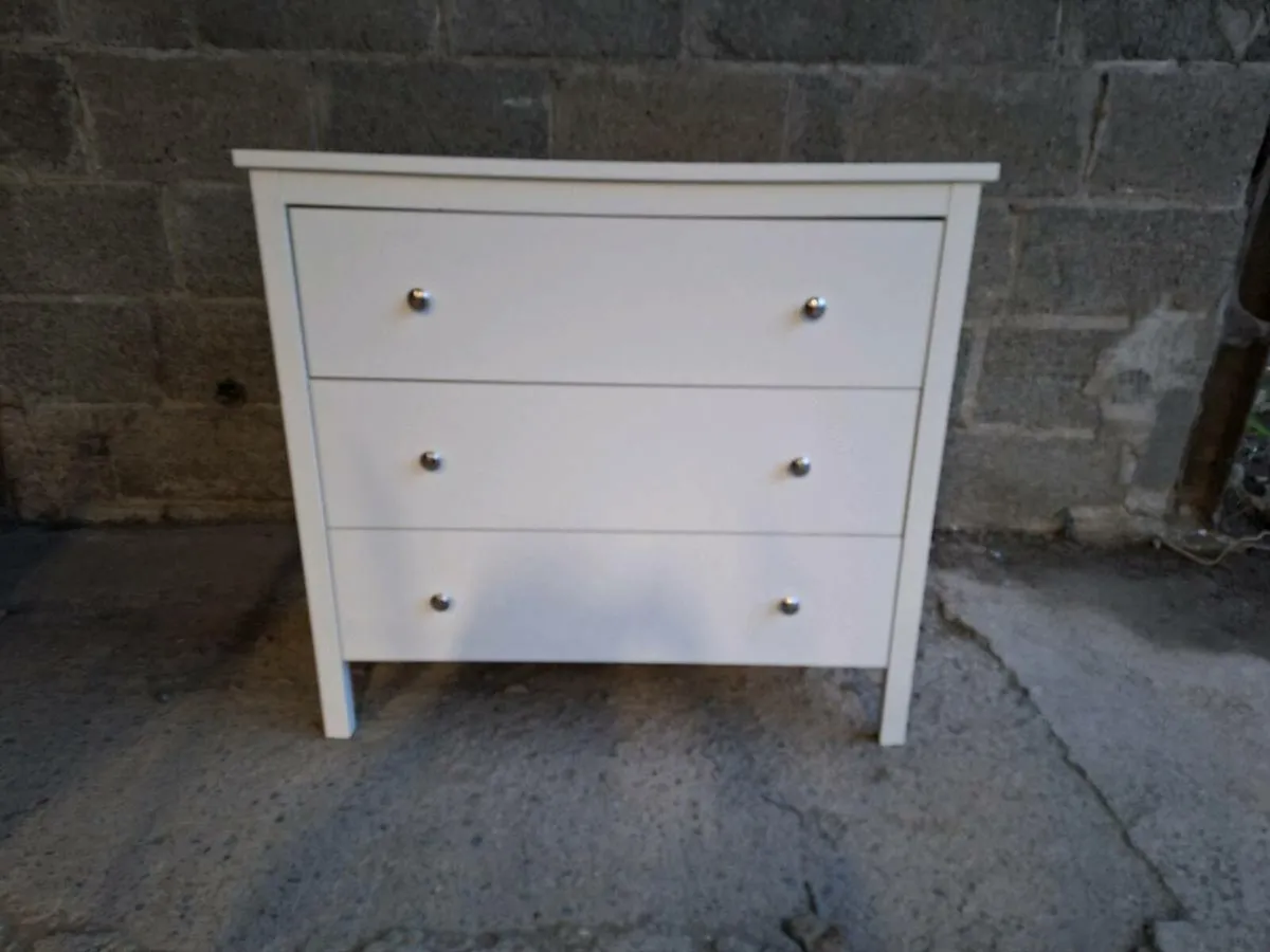 White chest of drawers (DELIVERY) - Image 1