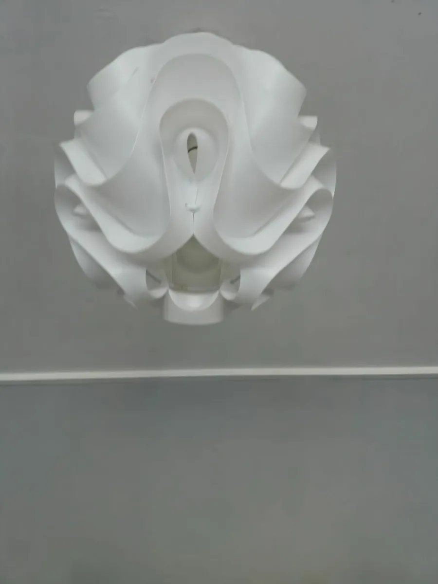 Mirror and ligh shades - Image 2