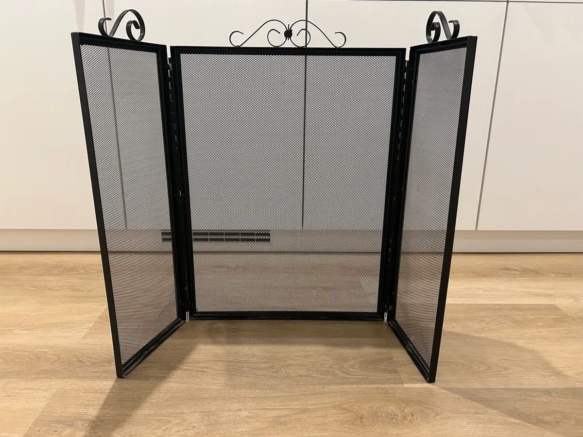 Fire guard - Image 1