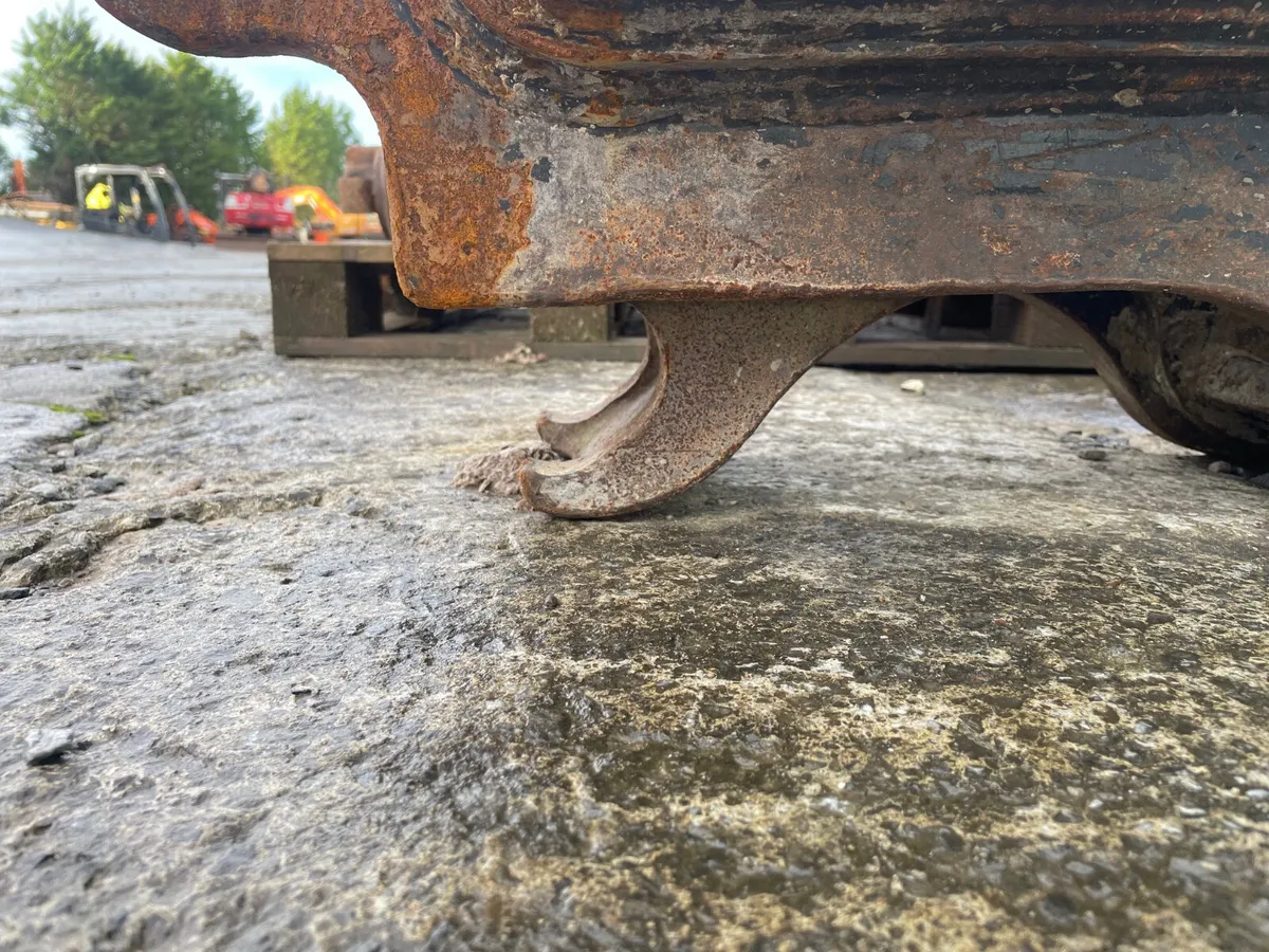 KOMATSU PC138-11 - GEITH QUICK HITCH - Image 3