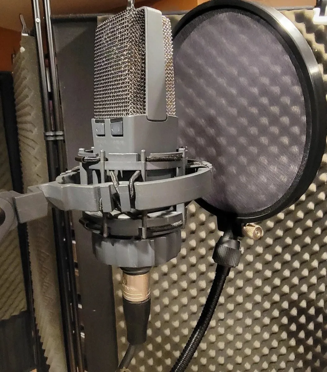 AKG C 414 B XLS Condenser Multipattern Microphone - Image 2