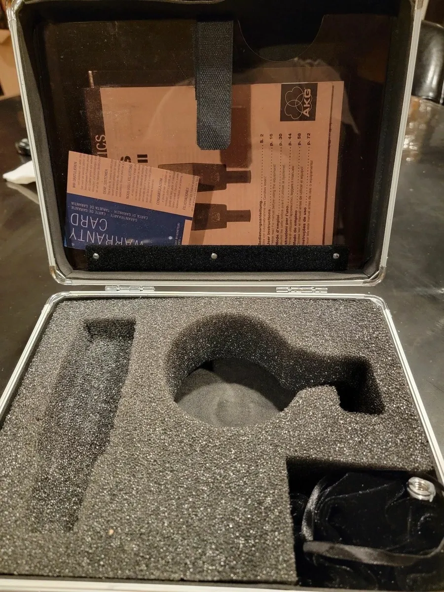 AKG C 414 B XLS Condenser Multipattern Microphone - Image 3