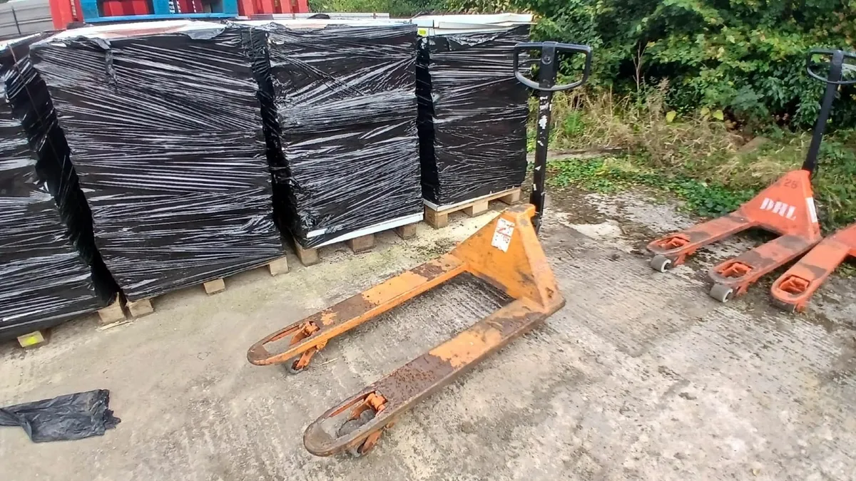 Used Pallet Trucks (ref:PT05) - Image 4