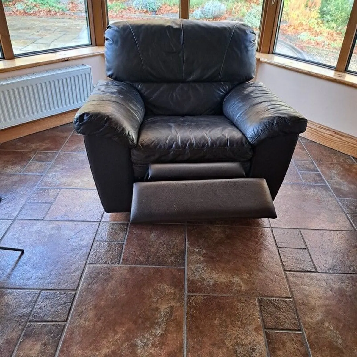 Leather armchair - Image 1