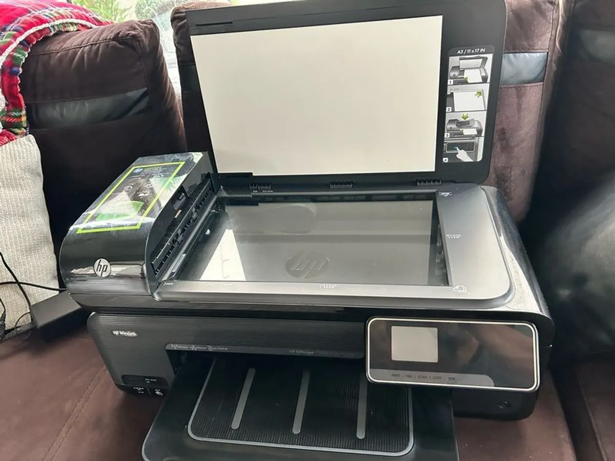 HP OfficeJet 7500A Wide Format All-in-One Printer - Image 2