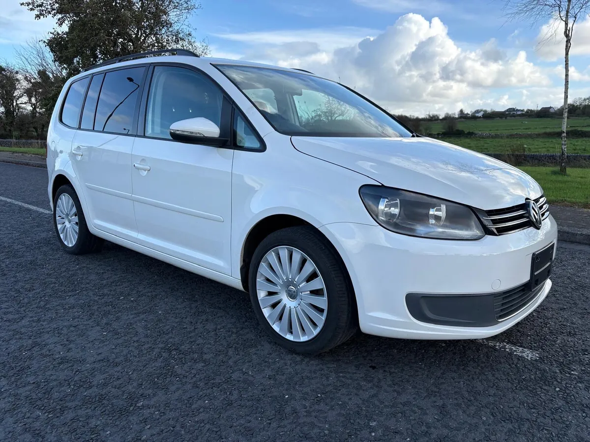 2014 VW Touran 1.4 Petrol Automatic - Image 2