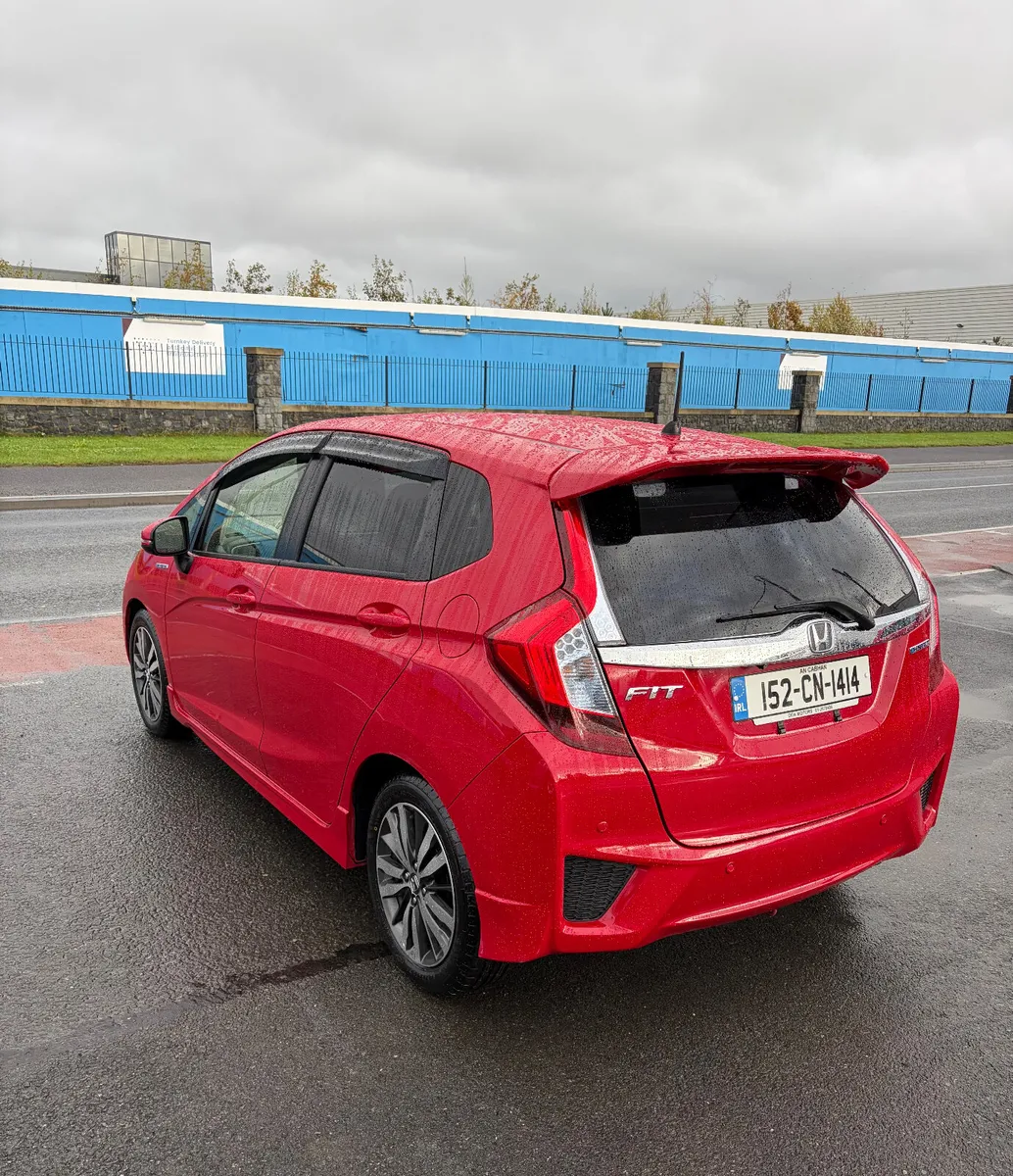 2015 Honda Fit 1.5 Hybrid DEPOSIT TAKEN - Image 3