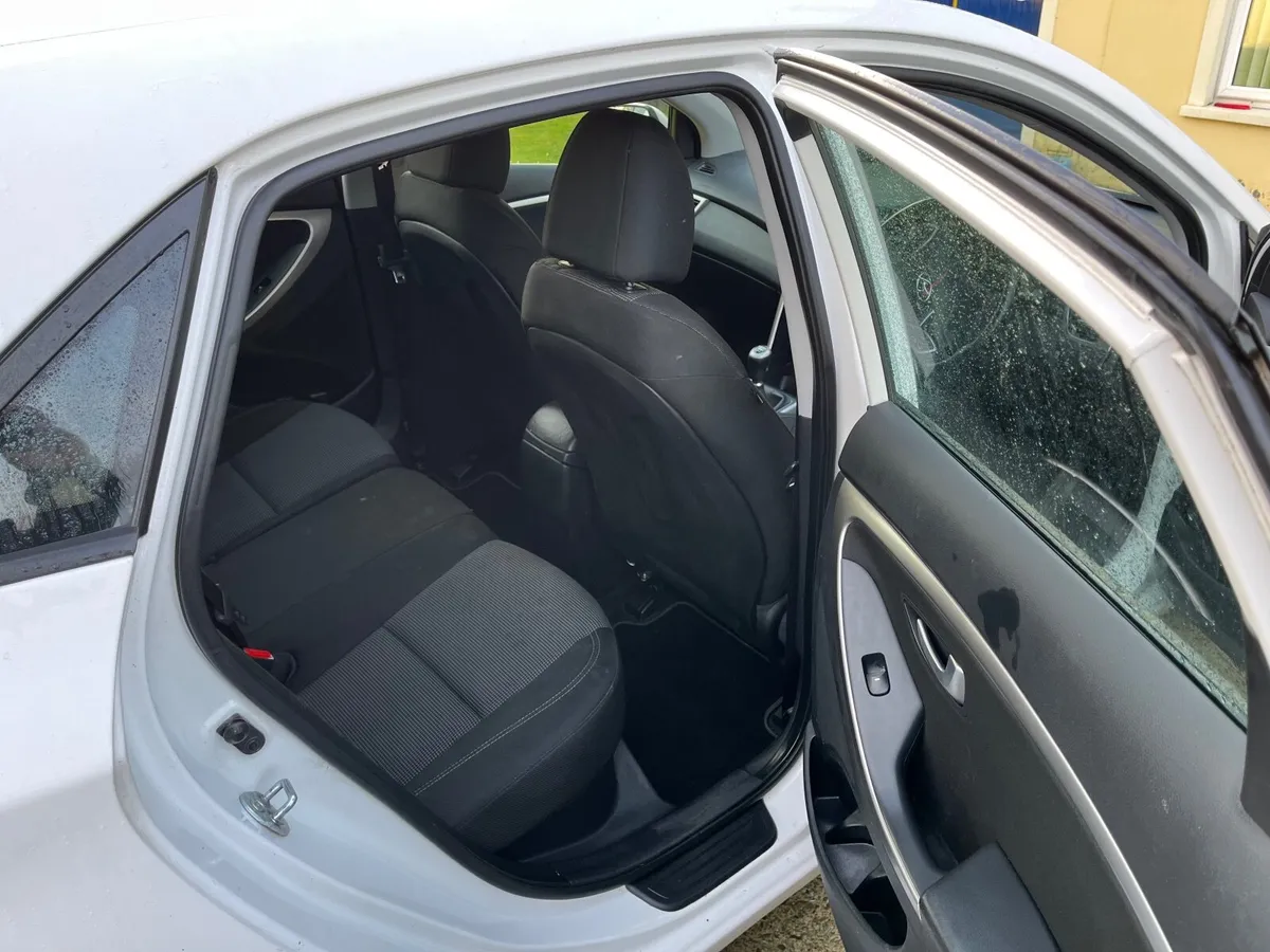 2013 Hyundai i30 - Image 4