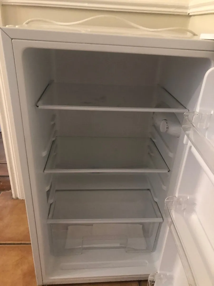 Small fridge - Image 2