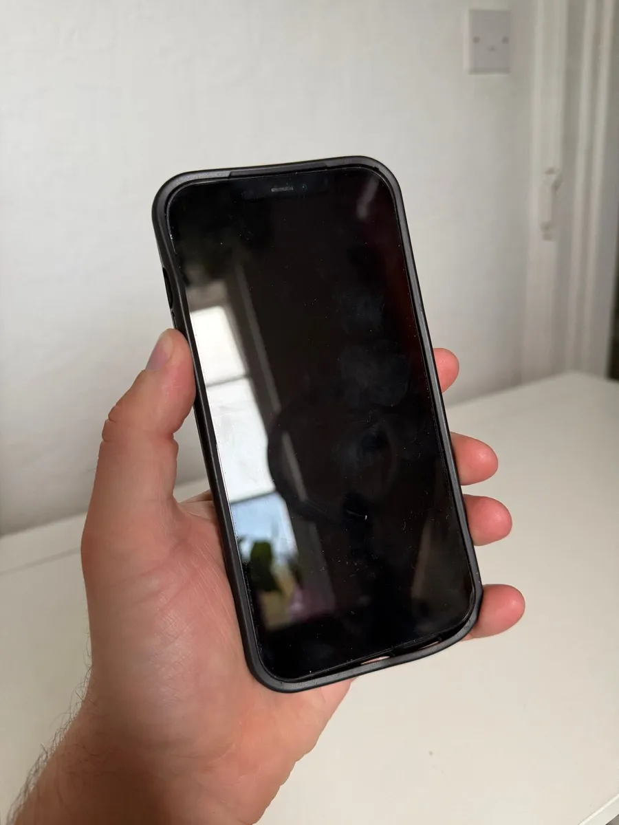 iPhone 12 Pro Max - Image 3