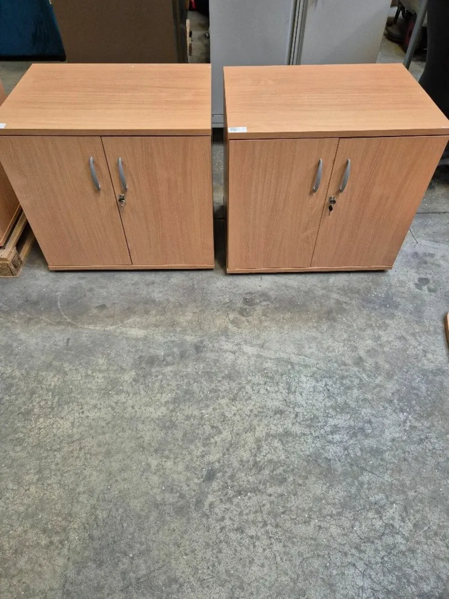 Office cabinet - Image 1