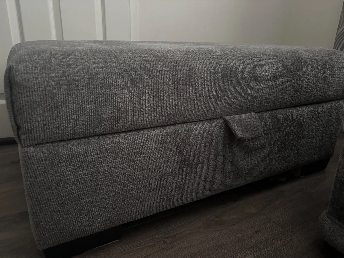 Large footstool - Image 1
