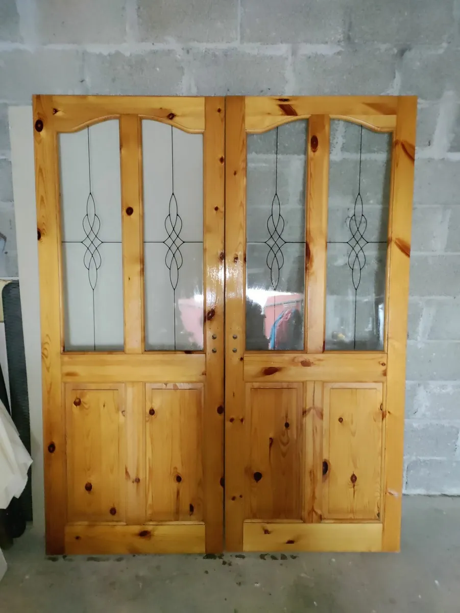 Solid internal double doors - Image 2