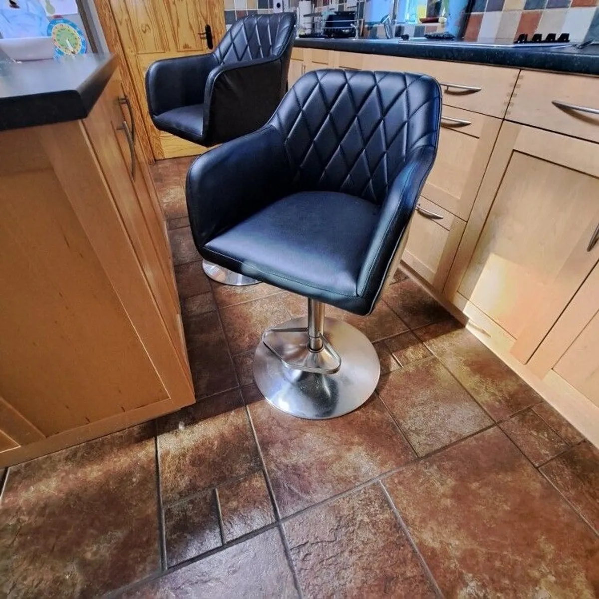 Breakfast bar stools - Image 2