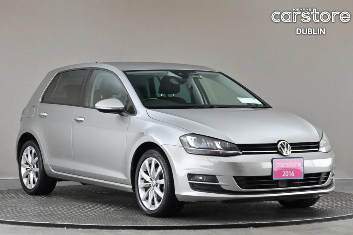 Volkswagen Golf 1.2 TSI DSG MK7 Comfortline  reve - Image 1