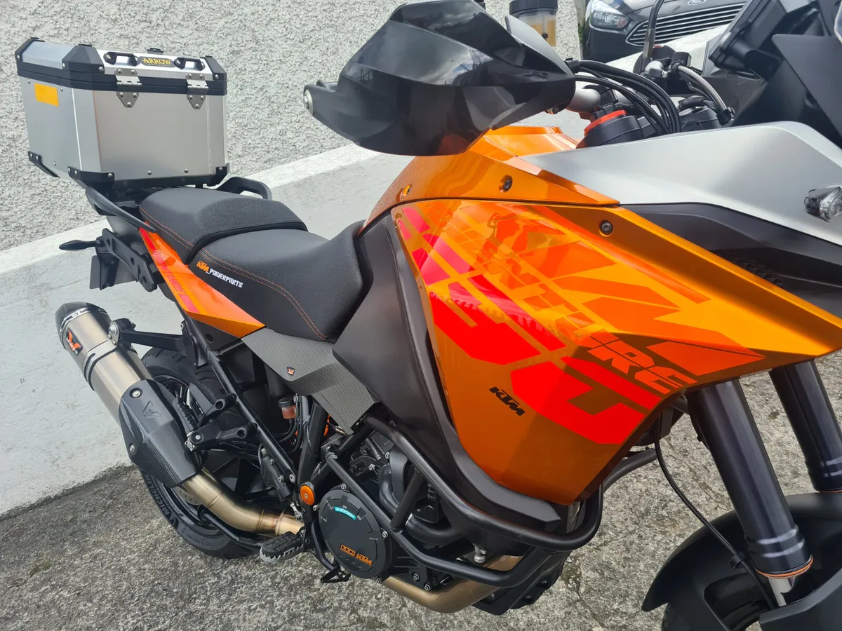 1190 Adventure @ Doyles Athlone - Image 2