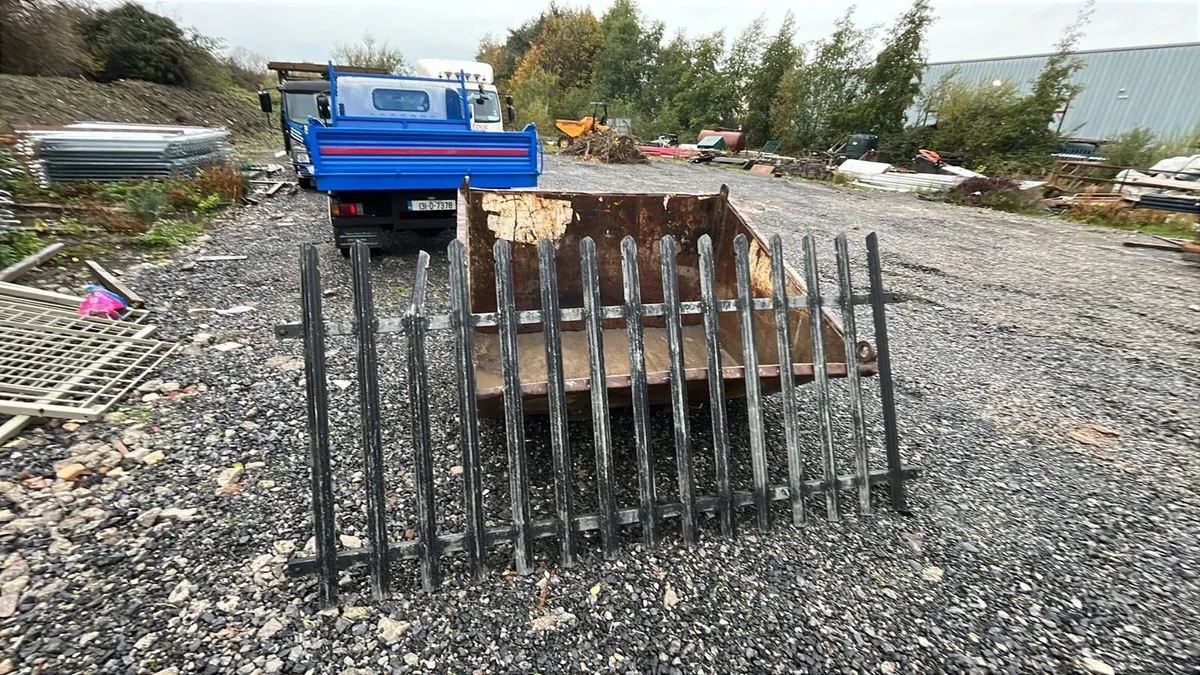 Some head panels - Image 1